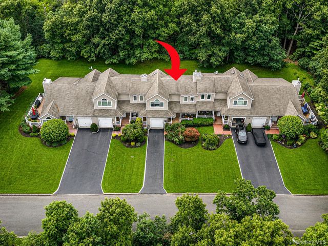 26 Kettle Hole Road, Manorville, NY 11949
