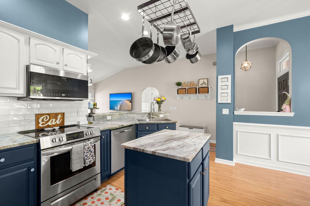 Image 13 of property listing at 4813 Harvest Moon Court, Summerville, SC 29485