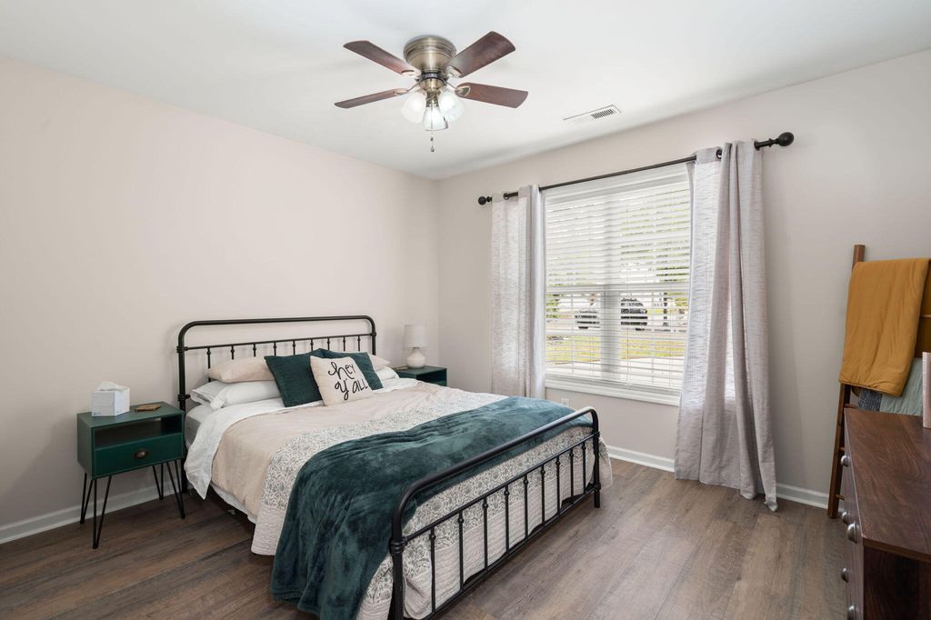 Image 20 of property listing at 4813 Harvest Moon Court, Summerville, SC 29485