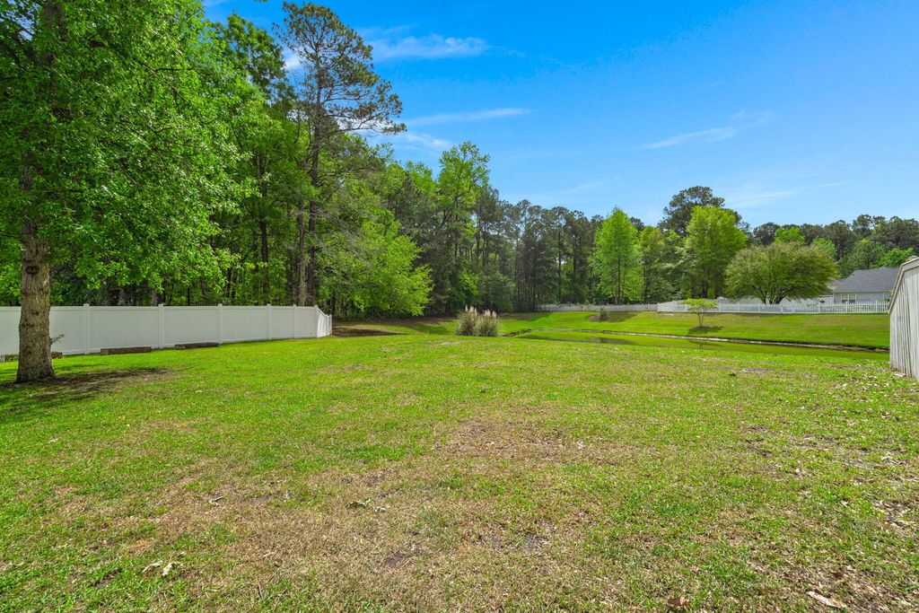 Image 31 of property listing at 4813 Harvest Moon Court, Summerville, SC 29485