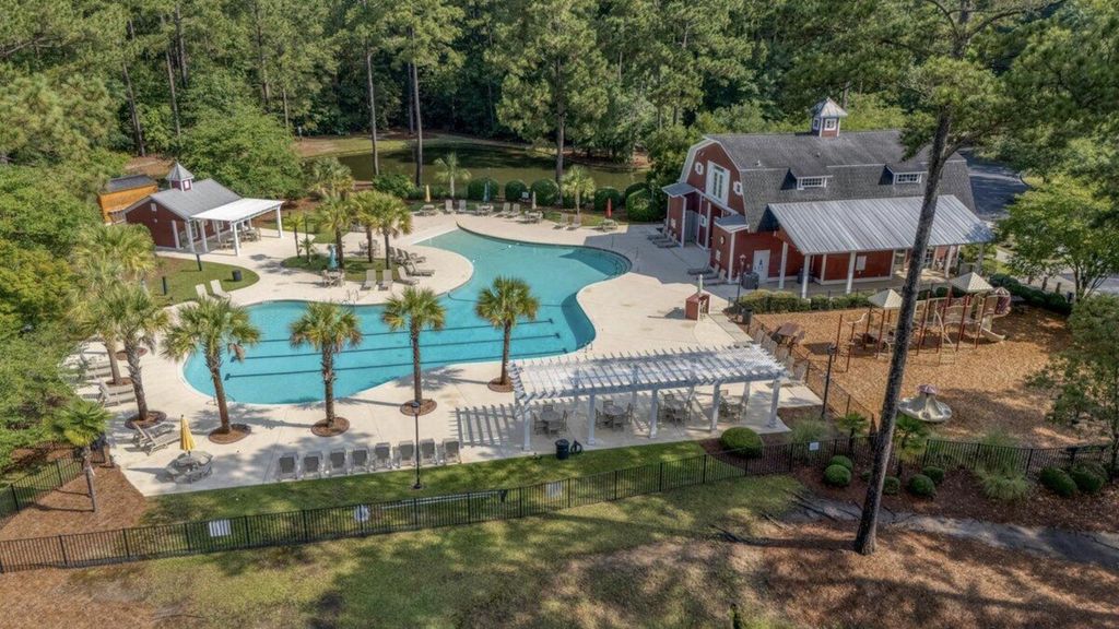 Image 35 of property listing at 4813 Harvest Moon Court, Summerville, SC 29485