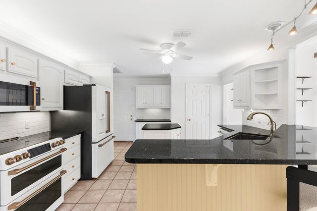 14336 E Ridge Rd, Arp, TX 75750