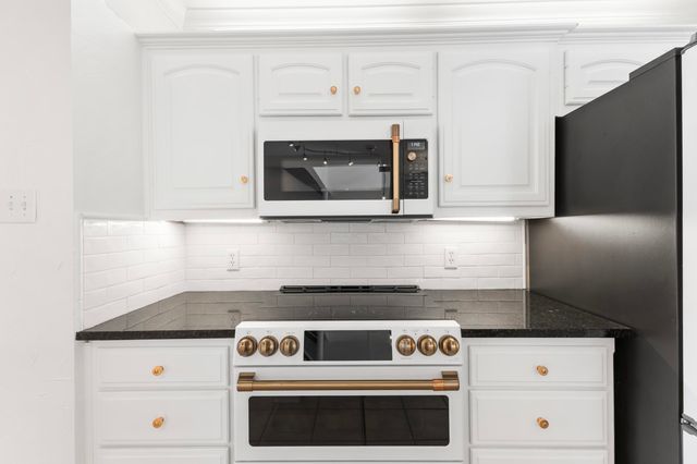 14336 E Ridge Rd, Arp, TX 75750