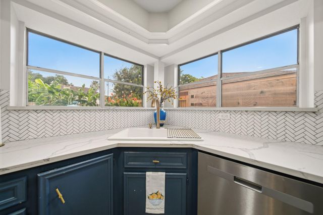 3815 W Valley Drive, Missouri City, TX 77459