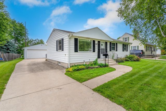 2507 GREENWALD STREET, Green Bay, WI 54301