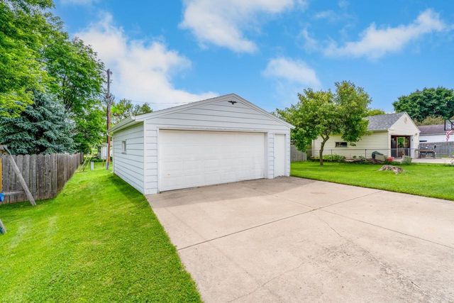 2507 GREENWALD STREET, Green Bay, WI 54301