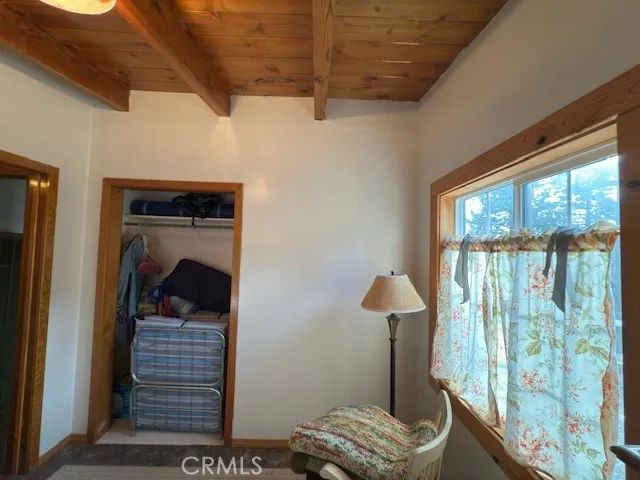 33058 Juniper Lane, Green Valley Lake, CA 92341