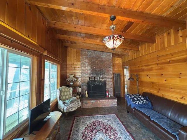 33058 Juniper Lane, Green Valley Lake, CA 92341