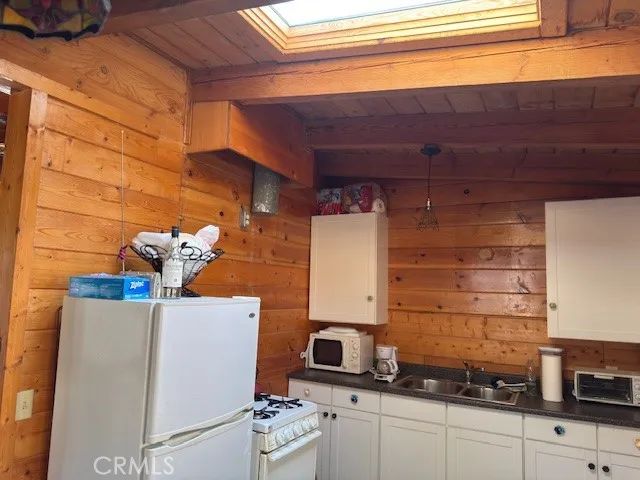 33058 Juniper Lane, Green Valley Lake, CA 92341