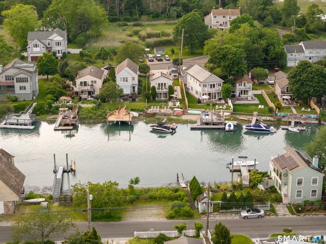 135 Old Dam Road, Fairfield, CT 06824
