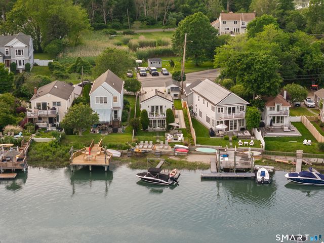 135 Old Dam Road, Fairfield, CT 06824