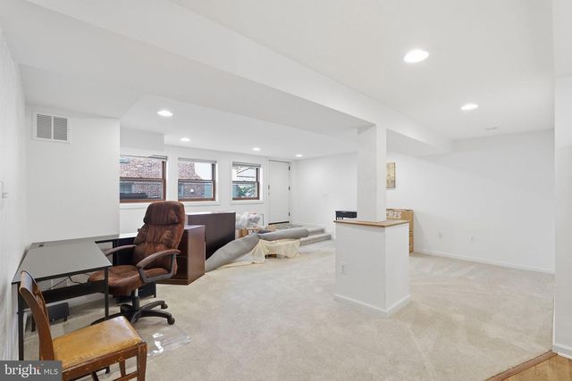 710 WAYNE AVE, Silver Spring, MD 20910