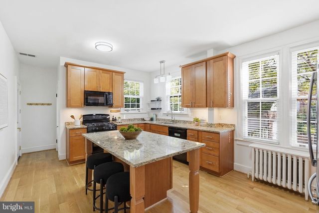 710 WAYNE AVE, Silver Spring, MD 20910