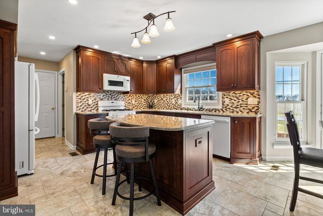 46 QUAIL CIR, Spring City, PA 19475