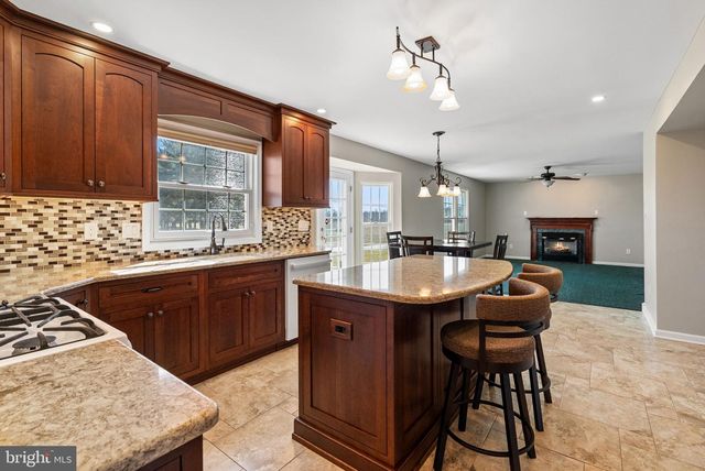 46 QUAIL CIR, Spring City, PA 19475