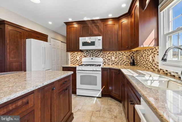 46 QUAIL CIR, Spring City, PA 19475