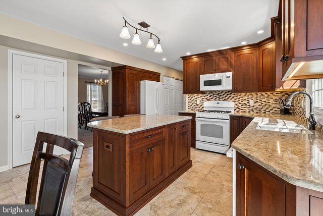 46 QUAIL CIR, Spring City, PA 19475