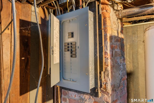 97 Pleasant Street, Enfield, CT 06082