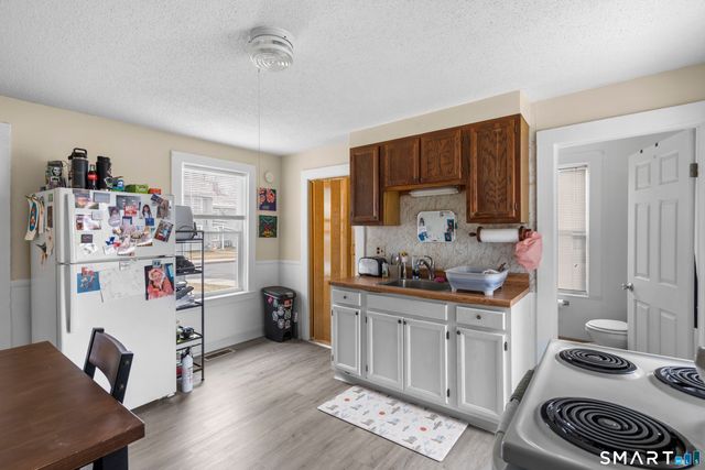 97 Pleasant Street, Enfield, CT 06082