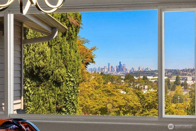 1405 S 100th Street, Seattle, WA 98168
