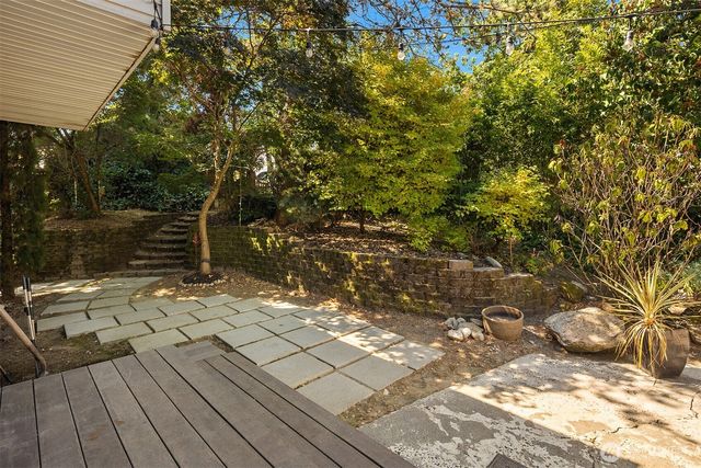 1405 S 100th Street, Seattle, WA 98168