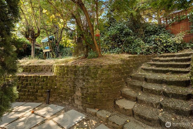 1405 S 100th Street, Seattle, WA 98168