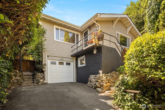 1405 S 100th Street, Seattle, WA 98168