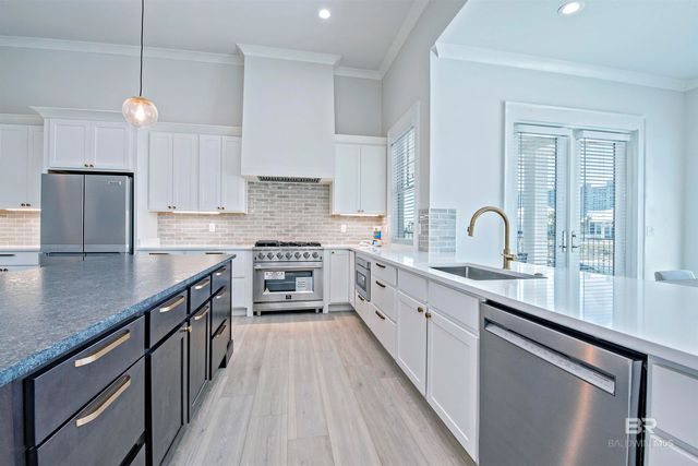 777 Kingston Lane, Gulf Shores, AL 36542