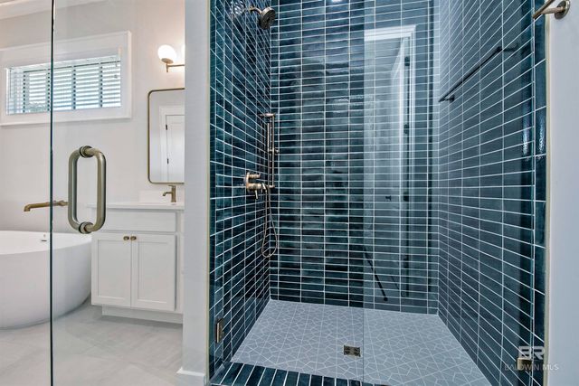 777 Kingston Lane, Gulf Shores, AL 36542