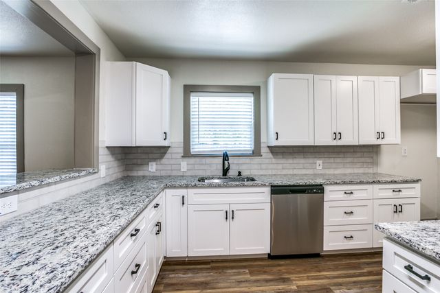 500 N Pine Street, Roanoke, TX 76262