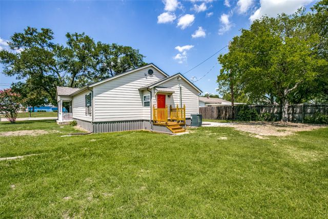 500 N Pine Street, Roanoke, TX 76262