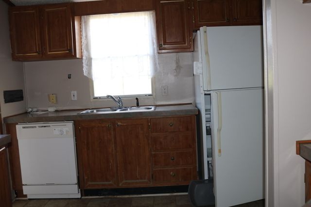 2057 E Headquarters Road, Carlisle, KY 40311