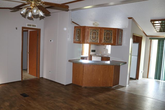 2057 E Headquarters Road, Carlisle, KY 40311