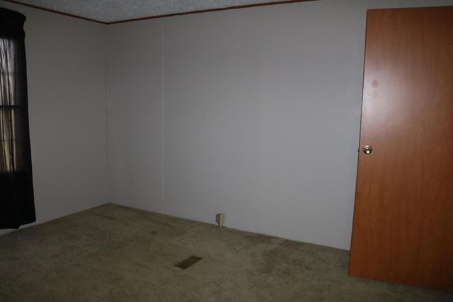 2057 E Headquarters Road, Carlisle, KY 40311