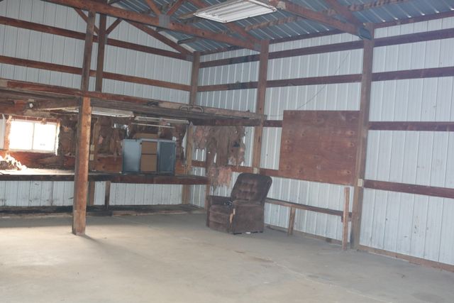 2057 E Headquarters Road, Carlisle, KY 40311