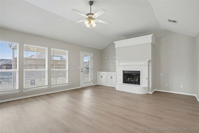 2013 W Woodbury Street, Broken Arrow, OK 74012