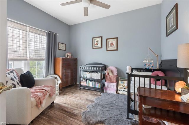 21 Channel LN, Hampton, VA 23664