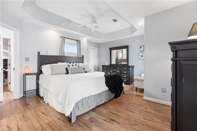 21 Channel LN, Hampton, VA 23664