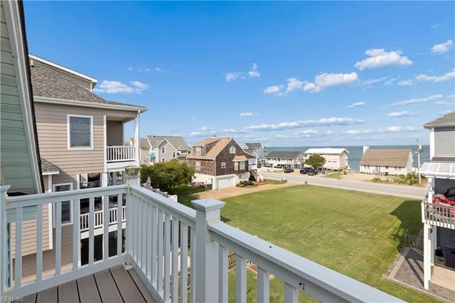 21 Channel LN, Hampton, VA 23664