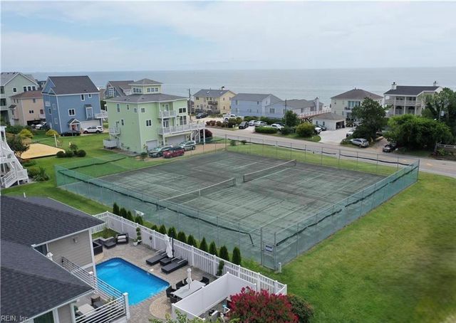 21 Channel LN, Hampton, VA 23664
