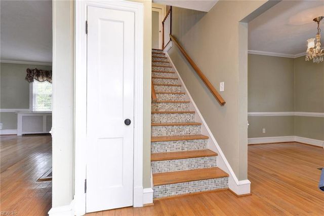 39 Westover RD, Newport News, VA 23601