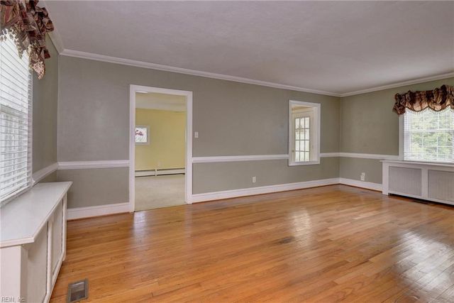 39 Westover RD, Newport News, VA 23601