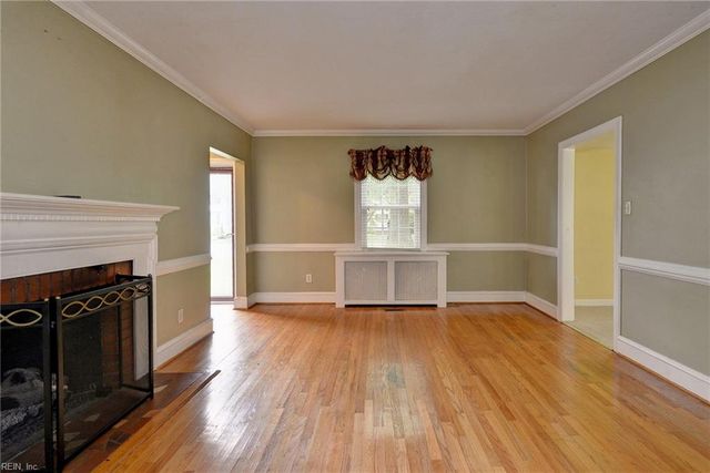 39 Westover RD, Newport News, VA 23601