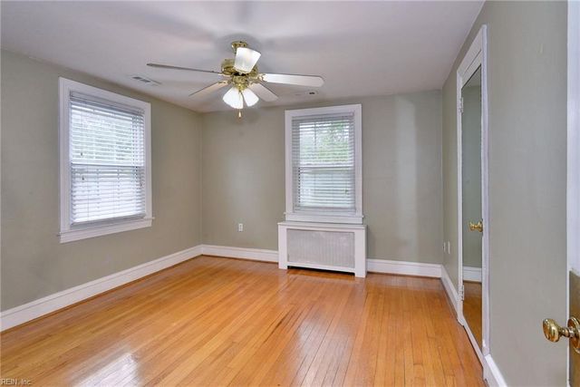 39 Westover RD, Newport News, VA 23601