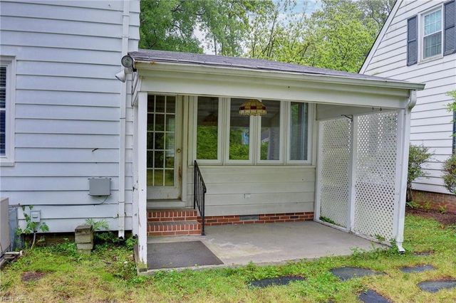 39 Westover RD, Newport News, VA 23601