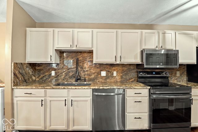6526 Jade Stream Court 309, Indianapolis, IN 46237