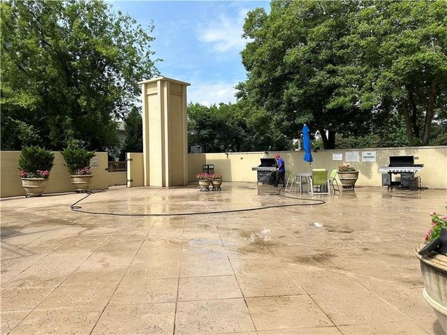 2479 PEACHTREE NE Road 1417, Atlanta, GA 30305