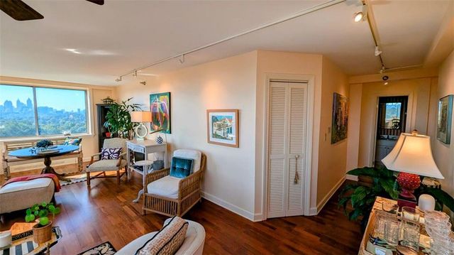 2479 PEACHTREE NE Road 1417, Atlanta, GA 30305