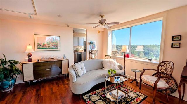 2479 PEACHTREE NE Road 1417, Atlanta, GA 30305