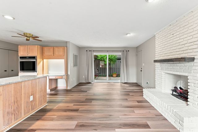 2365 Glenview Drive, Columbus, IN 47203